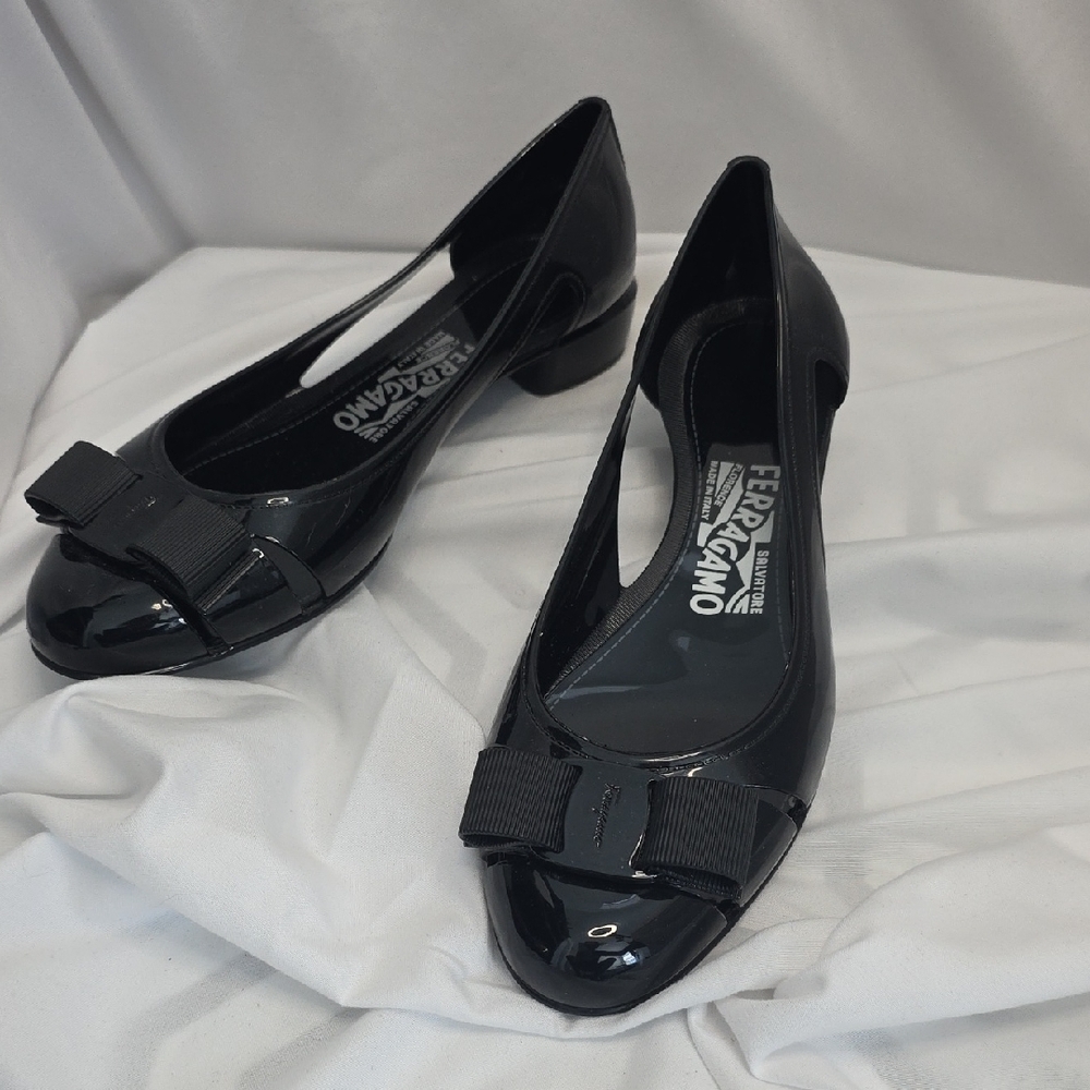 Salvatore Ferragamo Jelly Bow Vara